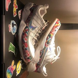 Nike Zoom Spiridon International Flag Pack
